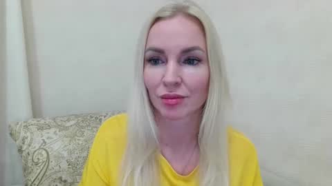 yourr_lana online show from January 29, 1:49 pm