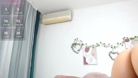 yours_goddess online show from October 4, 9:29 am