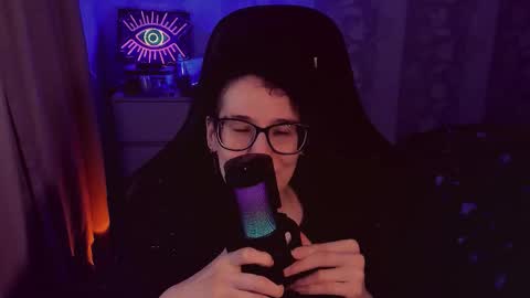 Yours Cosmic online show from October 3, 1:48 am