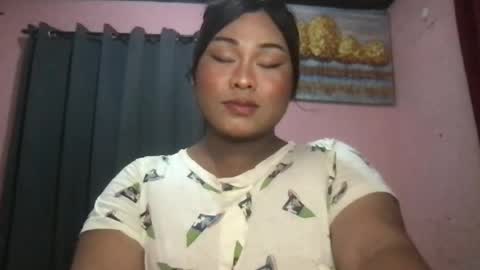yourseductivecrixtin online show from June 21, 4:35 pm