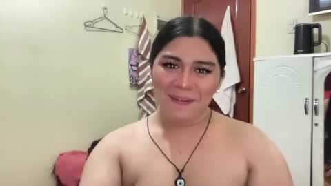 yoursexytowngirl online show from May 24, 6:25 pm