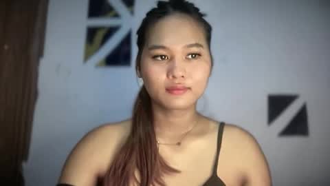 yoursweetgirl_zia online show from May 17, 5:05 am