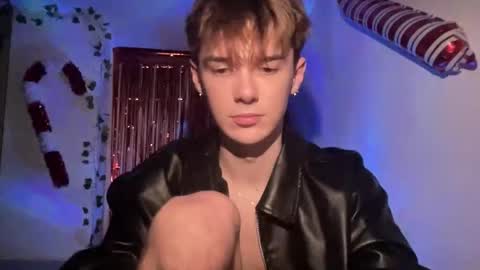 yoursweetyguy online show from January 9, 3:06 pm