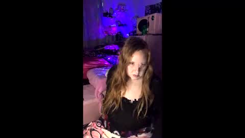 yourthickgingergoddess online show from February 16, 9:51 am