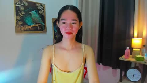yourtinybunny online show from May 16, 10:36 am