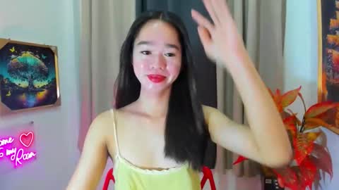 yourtinybunny online show from April 2, 10:55 am