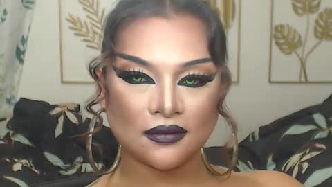 Snapshot of yourtrannyqueenxxx chatting on October 21, 11:41 pm Anastacia Grey online show from October 21, 11:41 pm