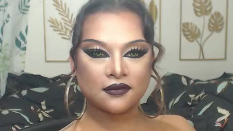 Snapshot of yourtrannyqueenxxx chatting on October 23, 2:24 am Anastacia Grey online show from October 23, 2:24 am