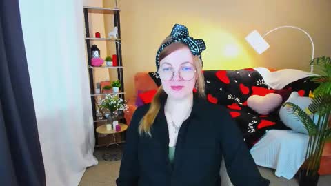 Alice online show from February 11, 9:35 am