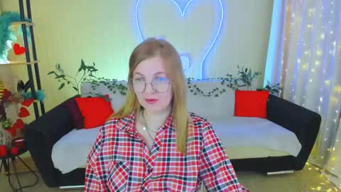 Alice online show from May 17, 10:46 am