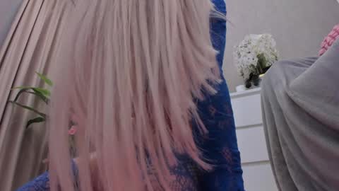 Crazy P online show from April 7, 6:59 am