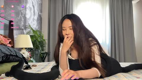 lili online show from February 27, 8:07 am