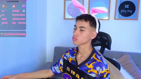 yulian_vasquez online show from September 11, 1:34 pm