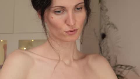 yulla dao online show from February 14, 4:09 pm