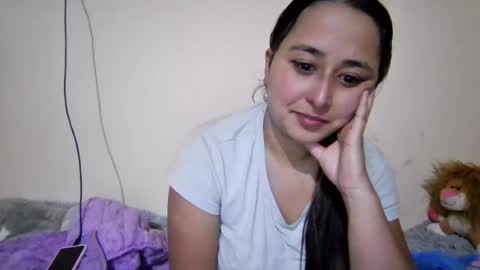 yulyorozco2020 online show from May 31, 4:33 am