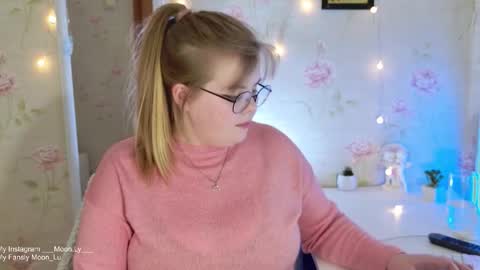 Polly online show from November 1, 4:50 pm