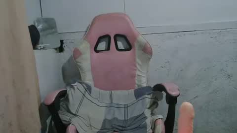 yummy_guel18 online show from February 11, 6:23 pm