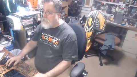 yummyflguy online show from April 13, 7:07 pm