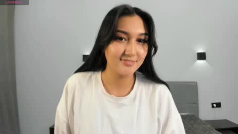 Yuna online show from November 1, 8:30 pm