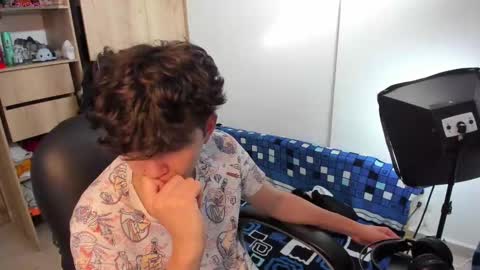 yurii_moody online show from September 17, 9:29 pm