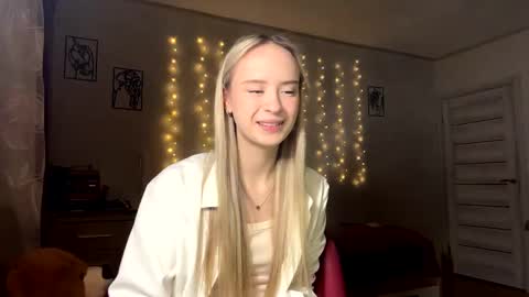 May online show from January 15, 4:38 pm