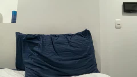 ttwup online show from April 24, 5:42 am