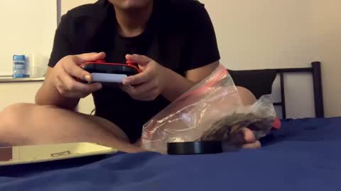 Zac Hudsin online show from December 2, 4:13 am