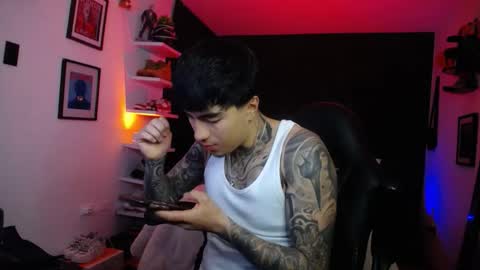 zac_muller1 online show from October 5, 5:16 am