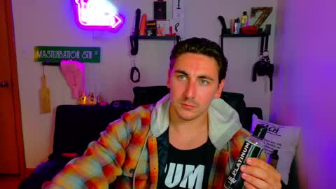 Zach Rhyder online show from June 8, 1:39 am