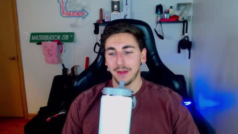 Zach Rhyder online show from January 20, 3:48 am