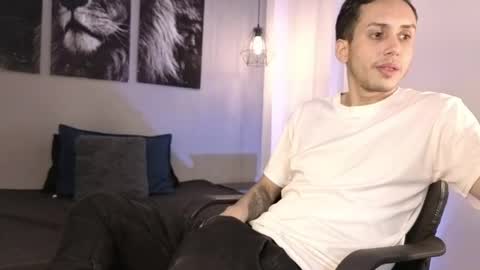 zack_isback online show from April 23, 7:48 pm