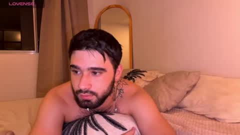 zack_sullivan22 online show from July 19, 3:20 am