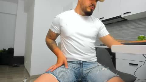 Zack online show from May 28, 1:58 am