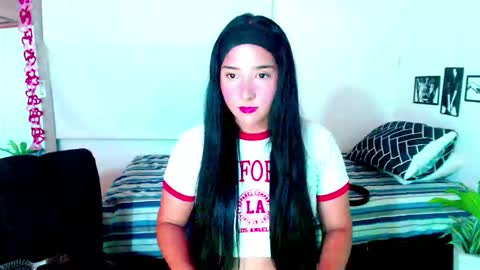 Zaina online show from October 29, 3:25 pm