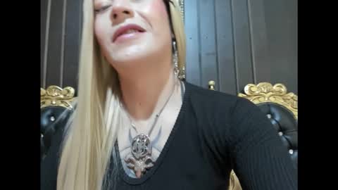 Megan online show from May 5, 3:35 am