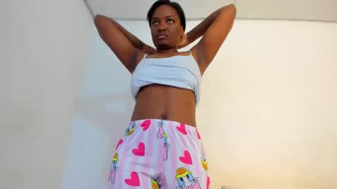 Snapshot of zamara__ chatting on March 6, 2:51 pm Zamara   online show from March 6, 2:51 pm