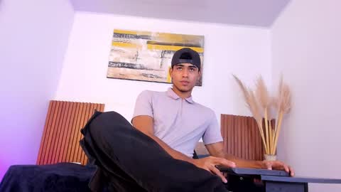 Zander online show from October 9, 1:38 pm