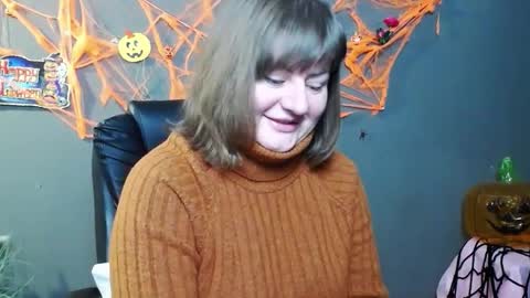 zannadreil online show from November 1, 7:24 pm