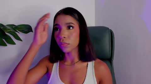 Zara online show from April 2, 3:03 am