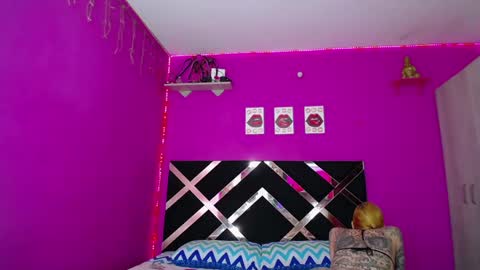 ZARA ANYELINA online show from February 22, 6:28 am