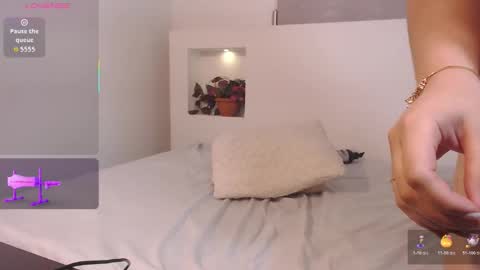 Snapshot of zarablaze5 chatting on October 21, 4:32 pm Zara Blaze online show from October 21, 4:32 pm