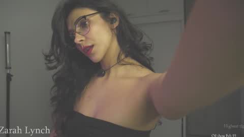 Miss Lynch   Next show  2911 online show from February 24, 1:19 am