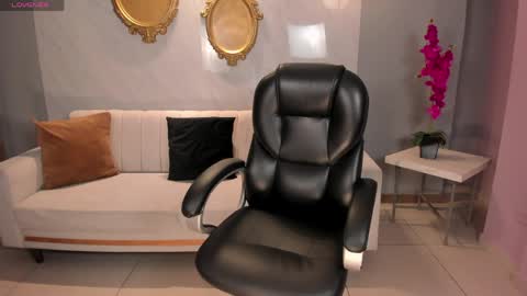 Zara  online show from March 26, 4:07 am