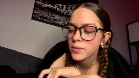 zaramaeee online show from February 23, 11:29 pm