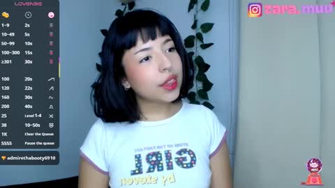 Snapshot of zaramuley chatting on February 23, 12:19 am Zara muley online show from February 23, 12:19 am