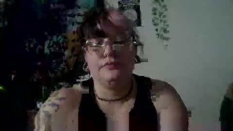 zawmbiemoonz online show from March 18, 7:03 am