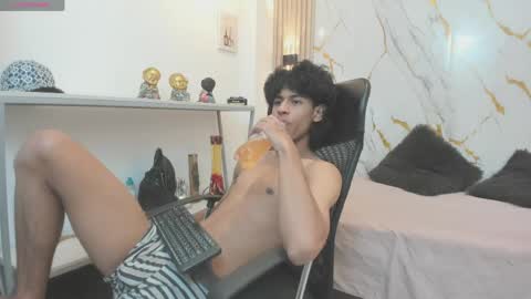 Zayn online show from May 7, 7:31 pm