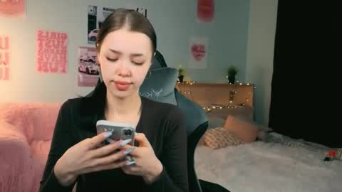 Lara online show from February 20, 7:38 pm