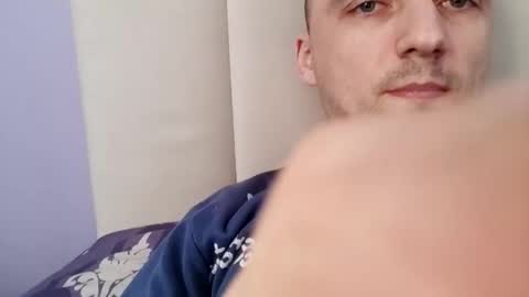 zenek1989007 online show from April 7, 9:44 am