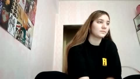 zeniabrossoit online show from May 11, 9:16 am